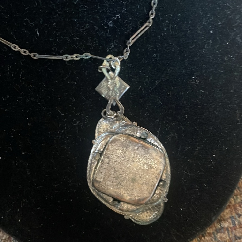 #Art Deco Necklace - Picture 4 of 9